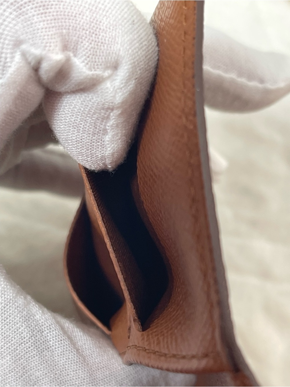 Louis Vuitton Brown and Gold Monogram Snap Agenda Cover PM size with Pen - Picture 16 of 16